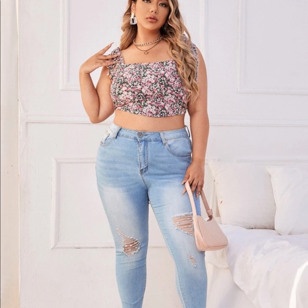 Shein Curvy Plus Crop Top NEW - Picture 4 of 6